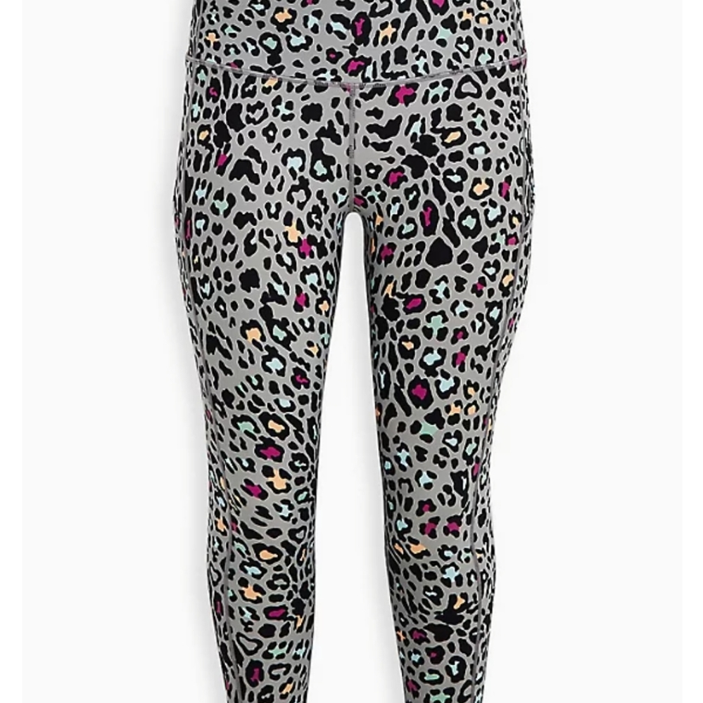 Torrid BLACK LEOPARD WICKING ACTIVE LEGGING